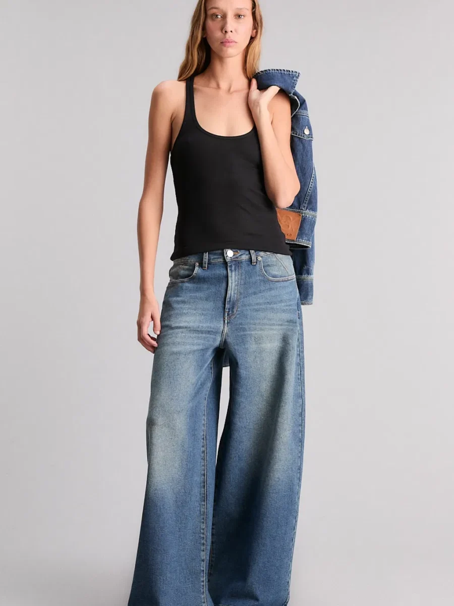 MUSCULOSA DREAMING OF US NEGRO